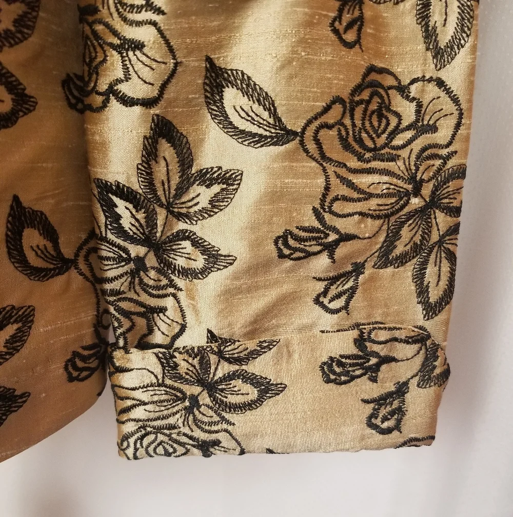 Linda Bertozzi Gold/Black Floral Silk Blouse Size Medium - Picture 3 of 4